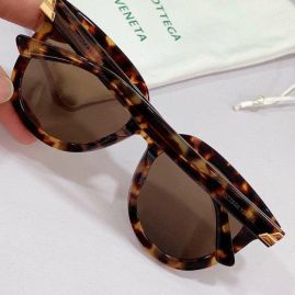 Picture of Bottega Veneta Sunglasses _SKUfw39896188fw